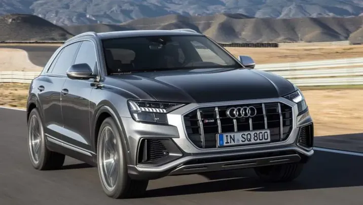 اكتشف رفاهية اودي Q8 2021 سيارة مستعملة في مصر